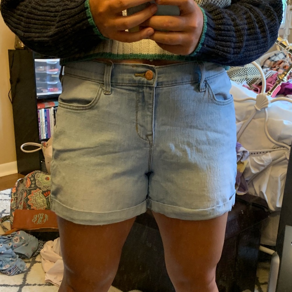 Old Navy Semi-Fitted Jean Shorts